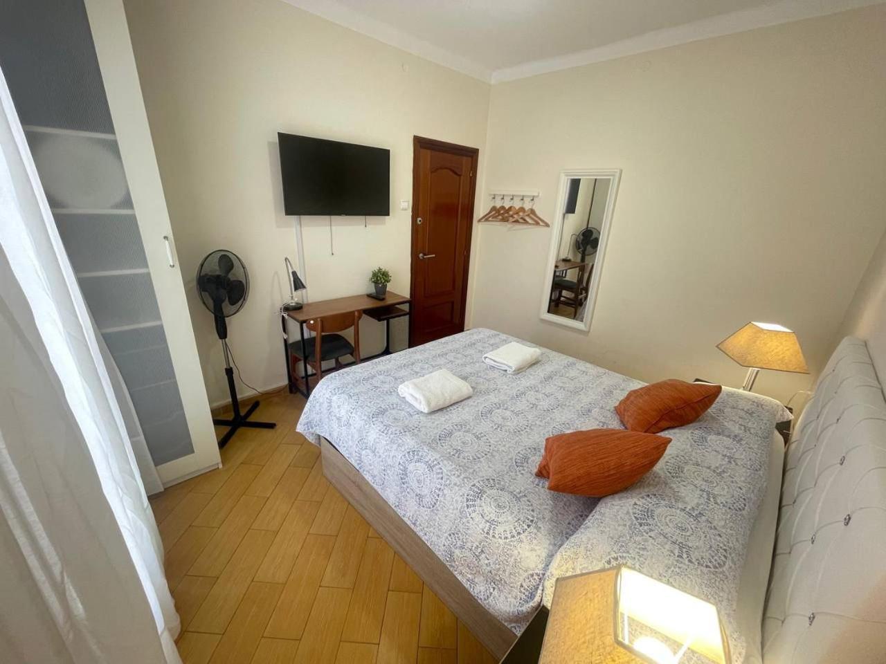 Alojamiento Nuevo Valenci Barcellona Esterno foto