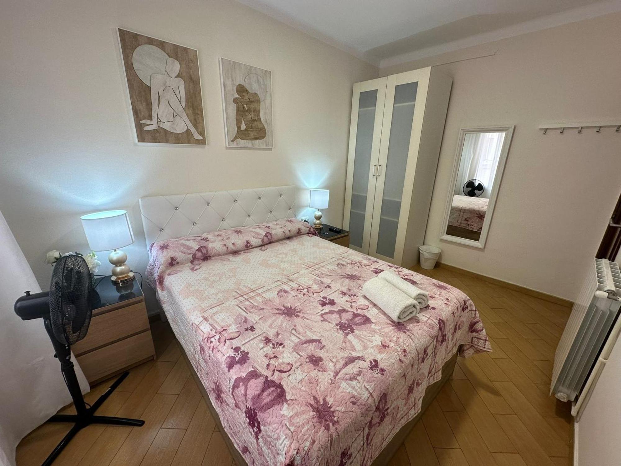 Alojamiento Nuevo Valenci Barcellona Esterno foto